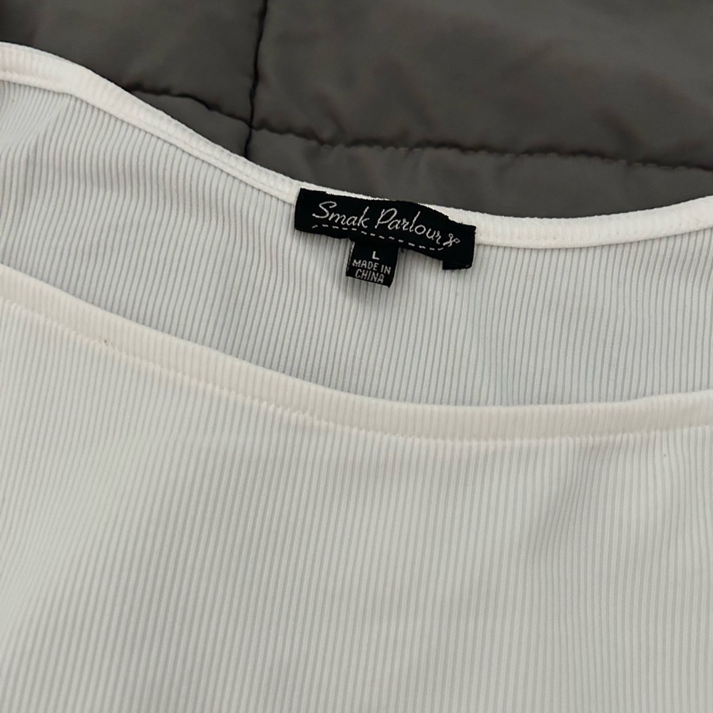 Top - Picture 4 of 5